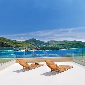 Otel Chronos, Porto Koufo